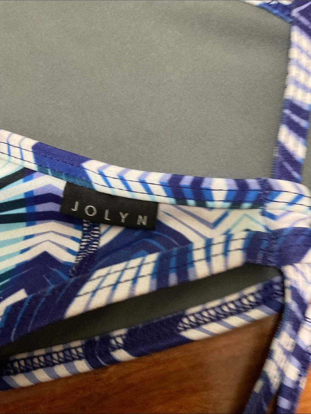 Jolyn TOMCAT bikini Top, Blues and White geometric design Size XXL GUC - Picture 7 of 8